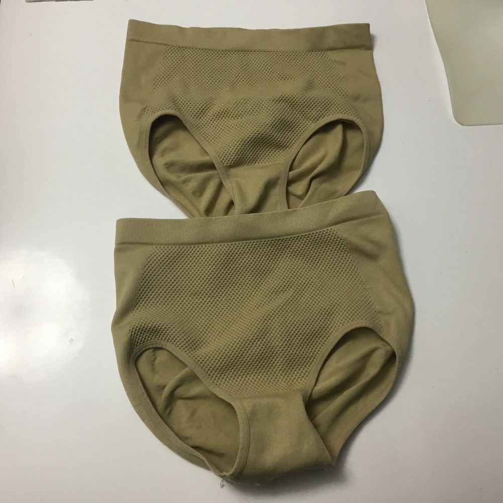 Shaping panties undergarments New Without Tags No Size Indicated, measurements